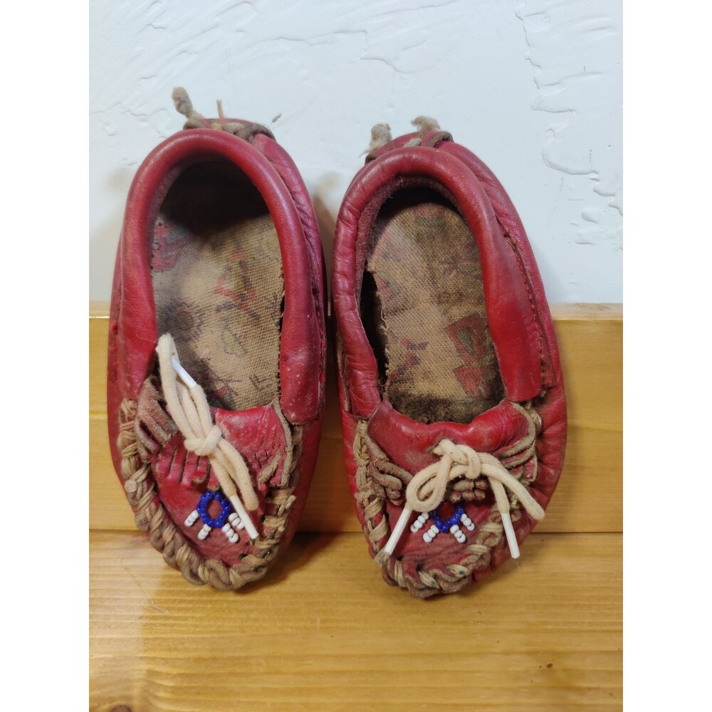 Vintage NATIVE AMERICAN Red CHILD'S Beaded MOCCASINS For Display Only READ